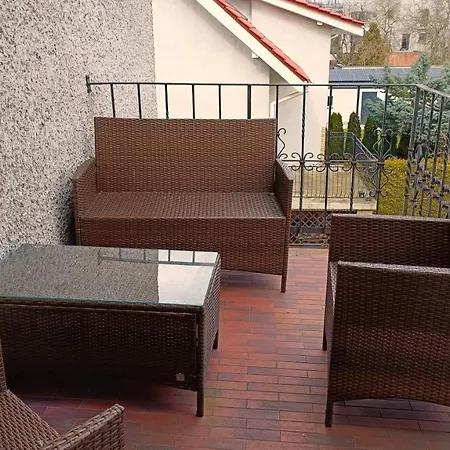 Dom Wypoczynkowy Rybnicka - アパート グディニャ